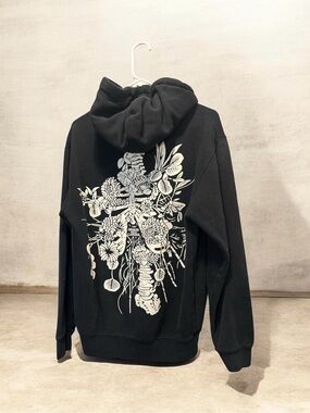 Elevation Worship Floral Skeleton Black Pullover Hoodie Women's S Graphic Print